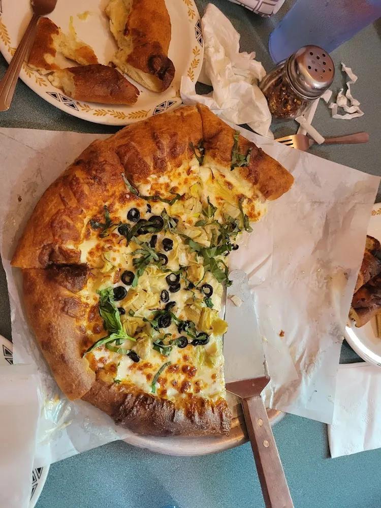 Mediterranean Pizza